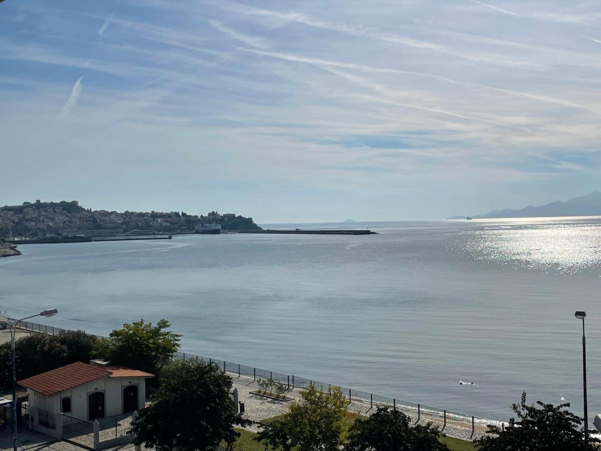 Appartement Seaside Loft Kavala Extérieur photo